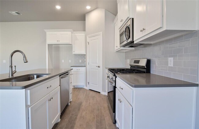 Building Photo - 3817 Lleyton Dr