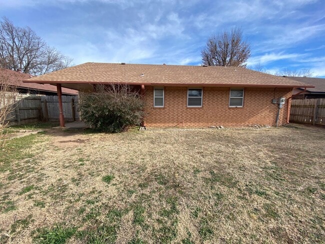 Building Photo - Welcome home!