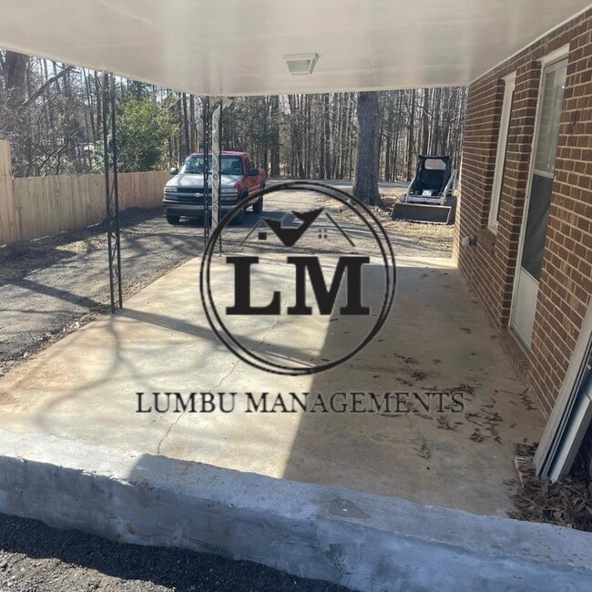 Building Photo - 2089 Traynham Grove Rd