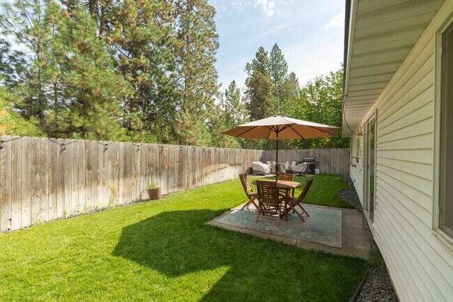 Building Photo - 3 Bed/2 Bath in Heartland