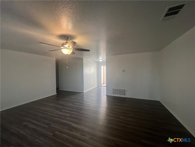 Building Photo - 5504 Holster Dr