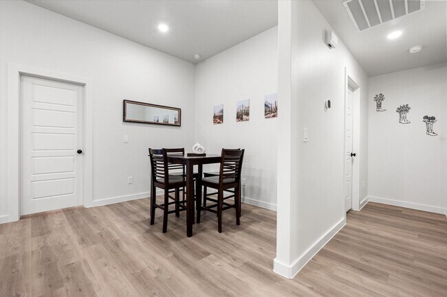 Building Photo - Everything you need is at 2133!!