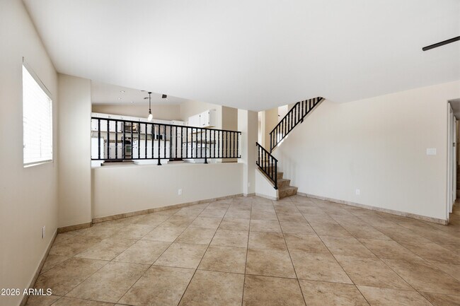 Building Photo - 2743 E Verbena Dr