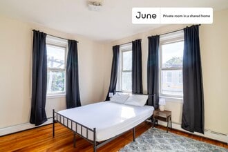 Building Photo - Room in Shared 3 bed/1 bath home