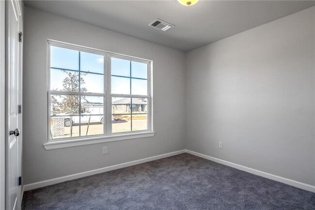 Building Photo - 15732 Potomac Dr