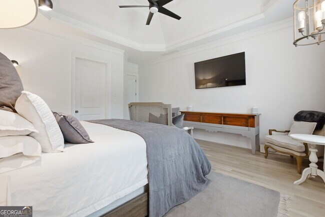 Building Photo - 5451 Autumn Flame Dr NE
