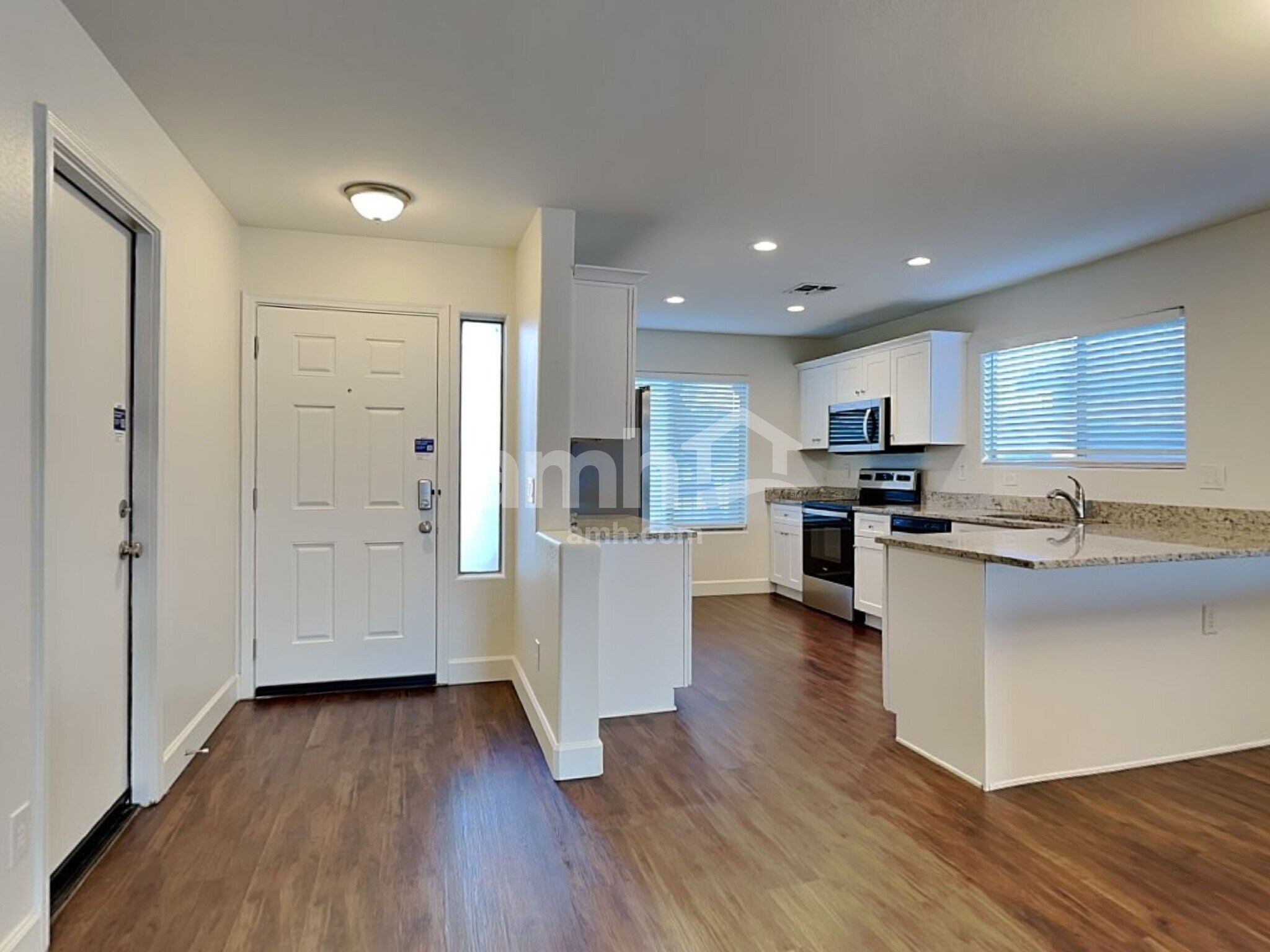 Building Photo - 12577 W Amelia Ave