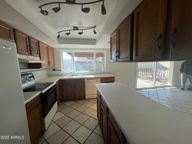 Building Photo - 4147 W Diana Ave