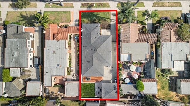 Building Photo - 3945 S Norton Ave