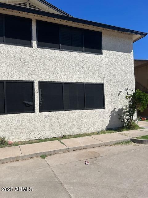 Building Photo - 1843 N Spring