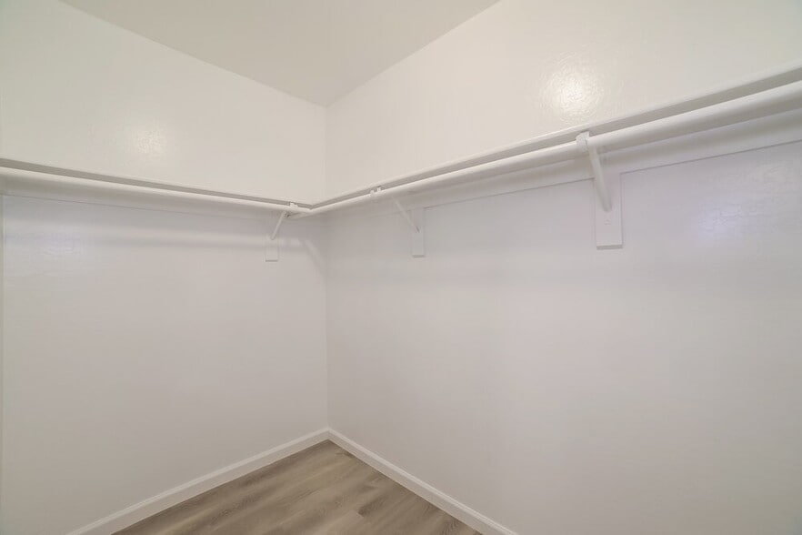 Building Photo - 7409 S 37th Glen