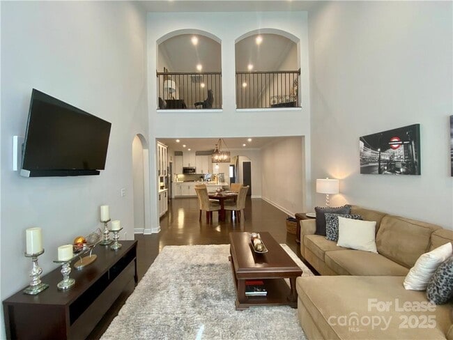 Building Photo - 6509 Winterfell Ct