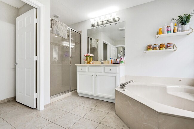 Building Photo - 8876 Sandy Crest Ln