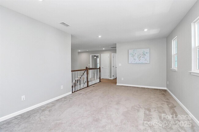 Building Photo - 2018 Sewall Ave SW