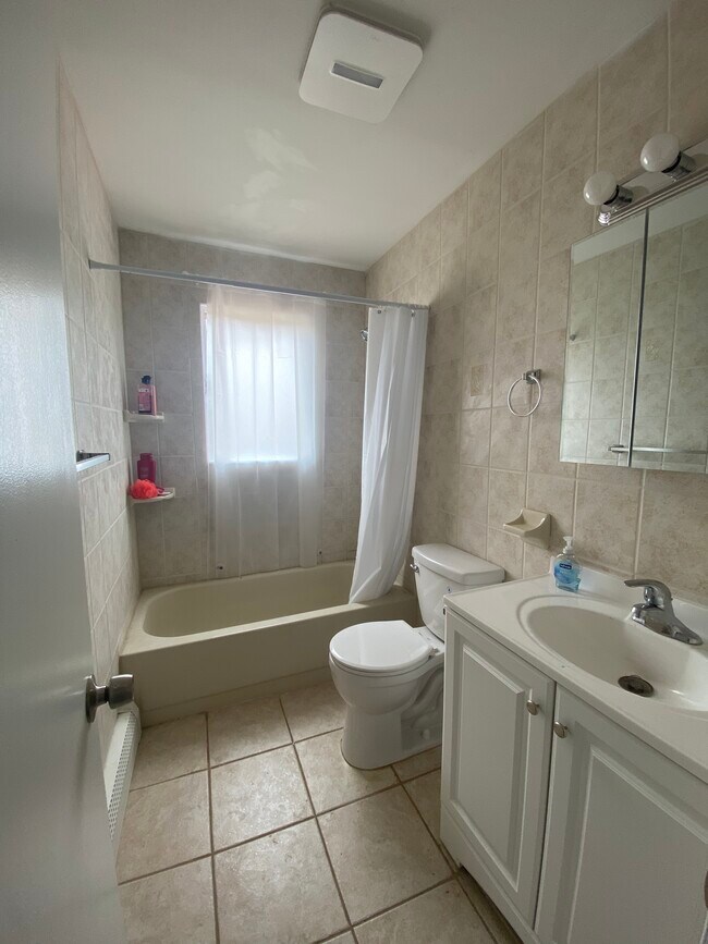 Building Photo - 2074 Motor Pky