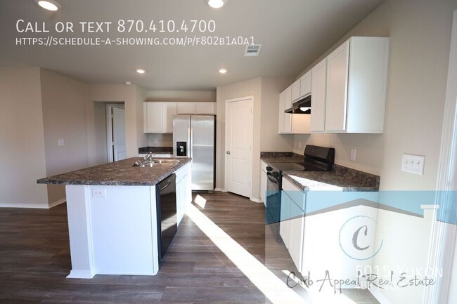 Building Photo - Move in special $800!!  New construction i...