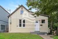 Building Photo - 4047 Schiller Pl