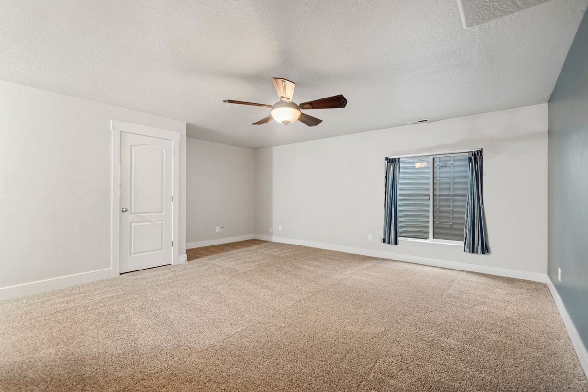 Building Photo - 10634 Topview Rd