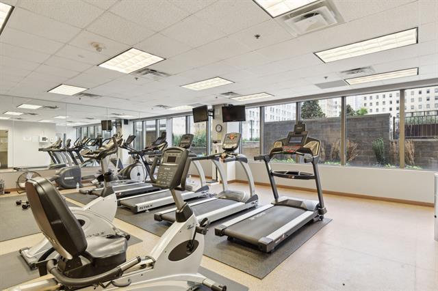 Building Photo - 1200 Main St