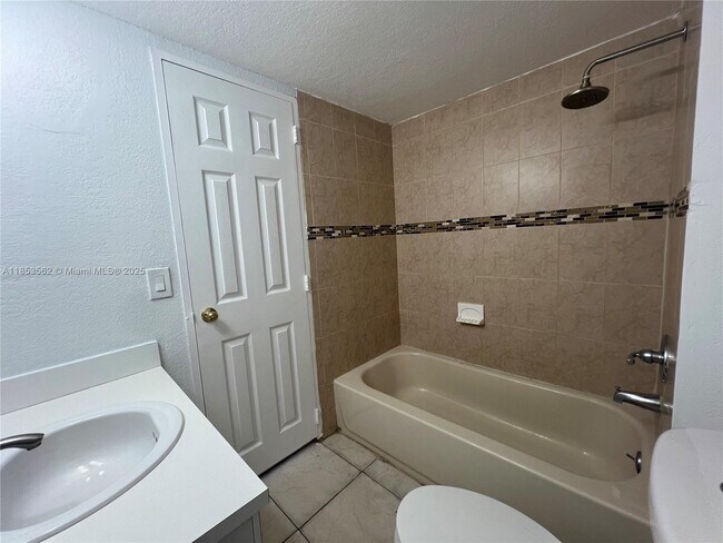 Building Photo - 4660 NW 79th Ave