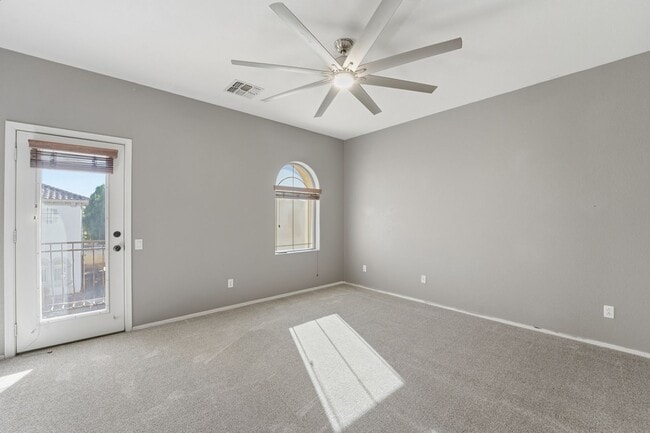 Building Photo - Beautiful 3-bedroom, 2-bathroom residence in the lively city of Mesa, Arizona!