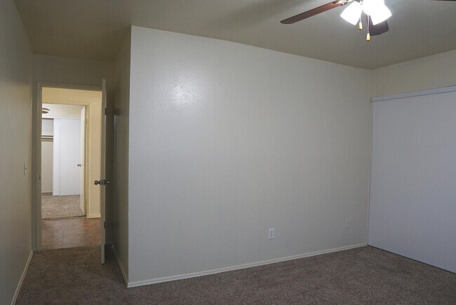 Building Photo - 52601 Avenida Navarro