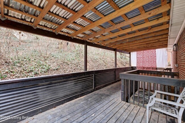 Building Photo - 2726 Brownsboro Rd