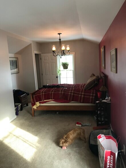 Building Photo - 231 Front St