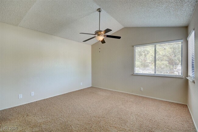 Building Photo - 3229 Canyon Lake Dr