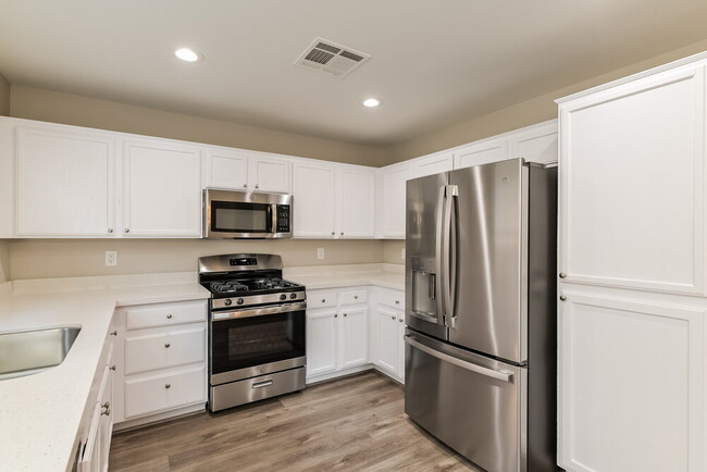 Building Photo - 5677 Bonds Flat St