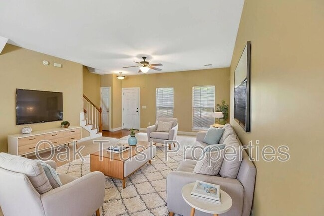 Building Photo - 126 Tuscany Ct