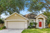 Building Photo - 265 Maplewood Dr