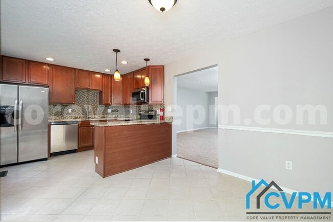 Building Photo - 9438 Fens Hollow
