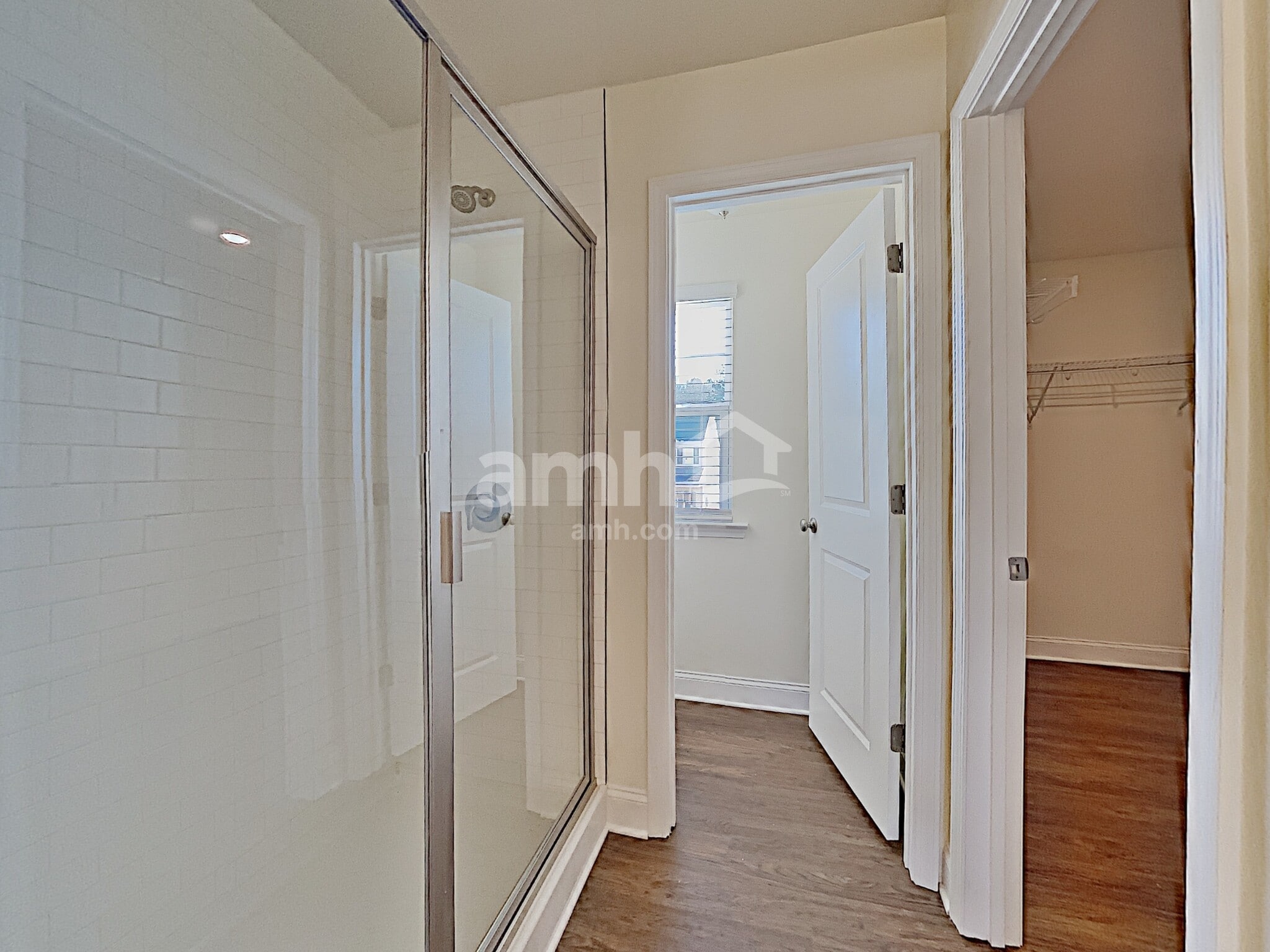 Building Photo - 576 Woodall Rd