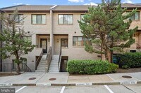 Building Photo - 3895 Steppes Ct