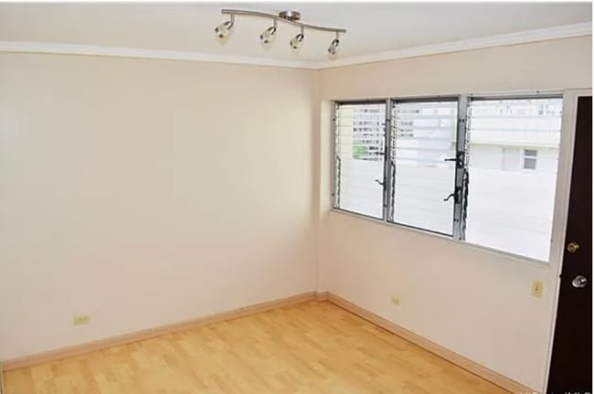 Building Photo - 1620 Ke’eaumoku St