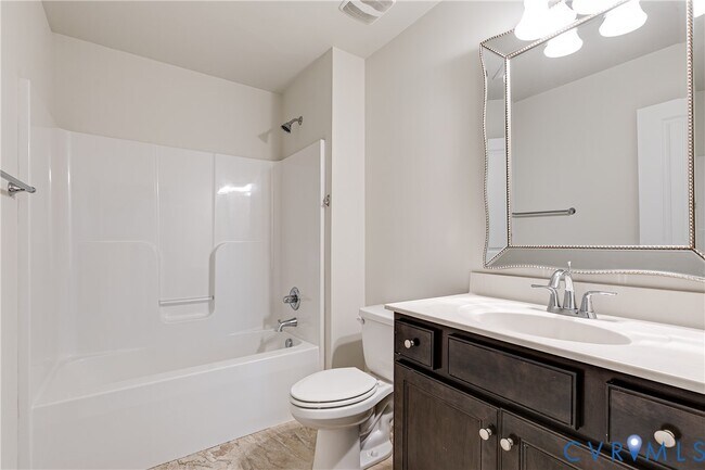 Building Photo - 1701 Anchor Landing Dr