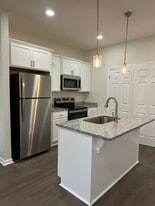 Building Photo - 1205 Winona Ave