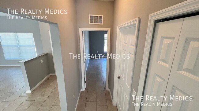 Building Photo - 1342 Defender St NW