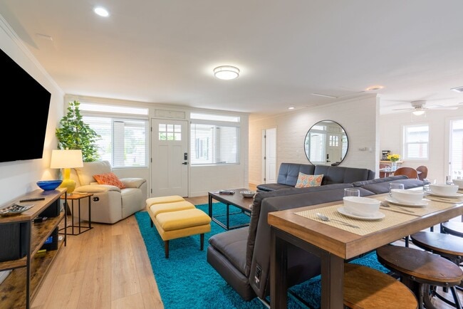 Building Photo - Enjoy stunning sunsets and beach living at its finest, Short Walk to Beach