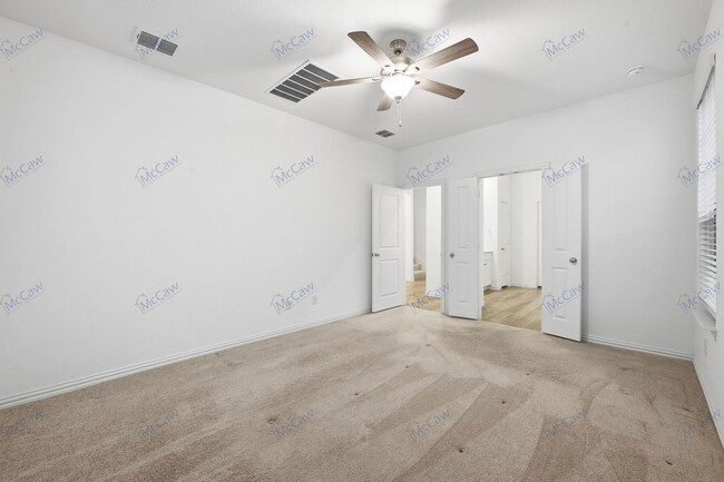 Building Photo - 10037 Little Tree Ln