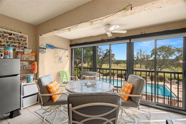 Building Photo - 1817 Golf View Dr