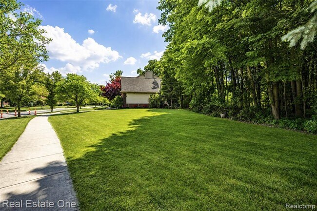 Building Photo - 3481 Castlewood Ct