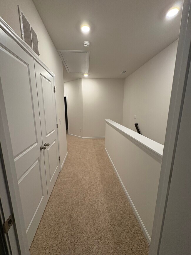 Building Photo - 766 Dorset Strm Dr