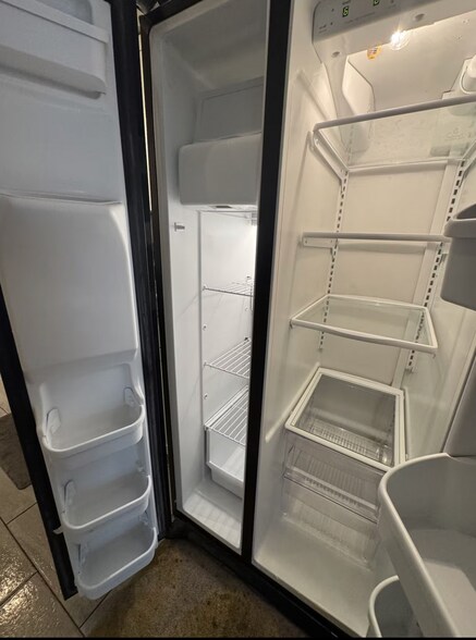 Fridge - 4148 Belle Park Dr