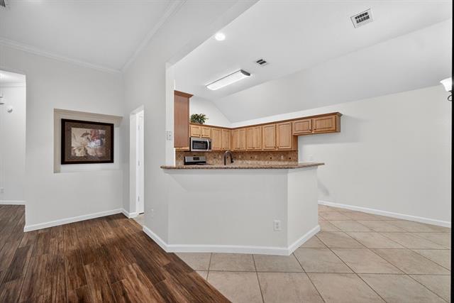 Building Photo - 313 Cave River Dr