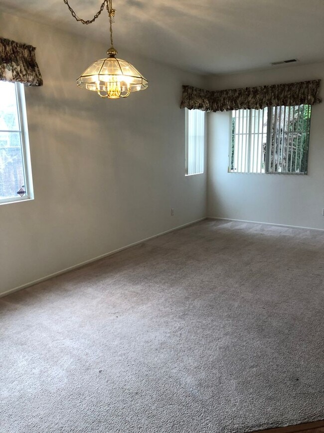 Building Photo - Single Story 3bd/2ba in Sun City