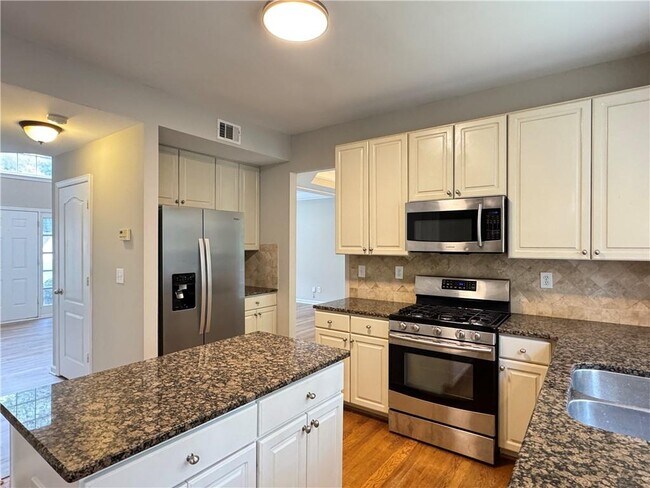 Building Photo - 7280 Devonhall Way