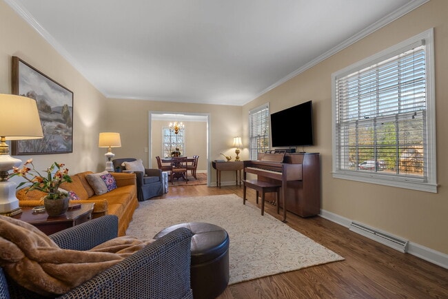 Building Photo - 5 Coleman Park Cir