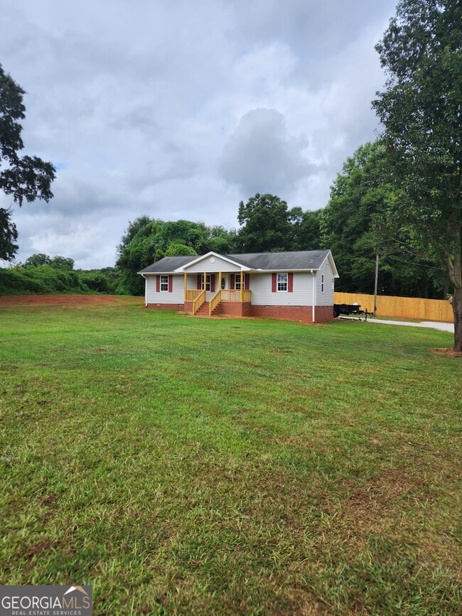 Building Photo - 2600 Whippoorwill Trail